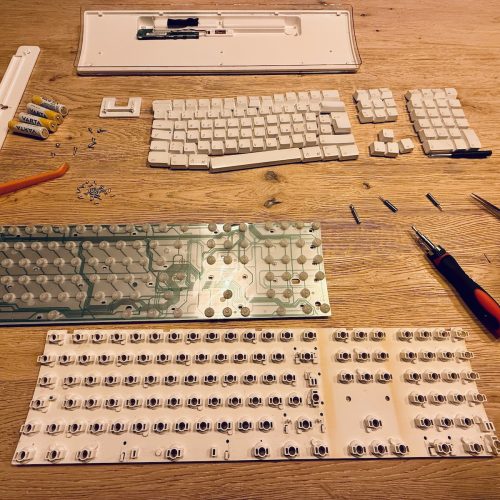 Keyboard Pro: čištění a bělení klávesnice